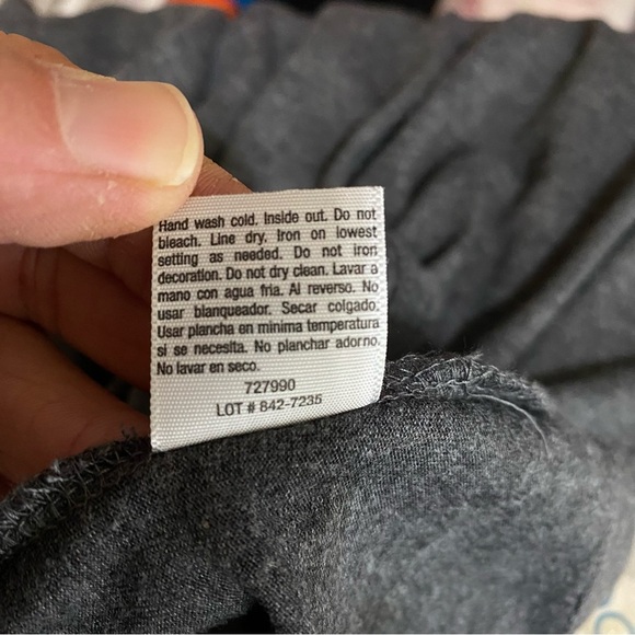 a.n.a Dark Heather Gray Women’s Scoop Neck Tee - Picture 7 of 7